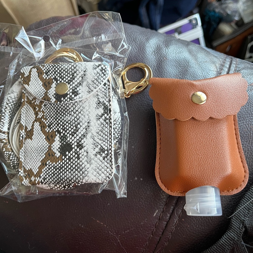 Simple Satch Fashion Meets Function Python Print Bangle Keychain Set.  New! - Picture 2 of 7